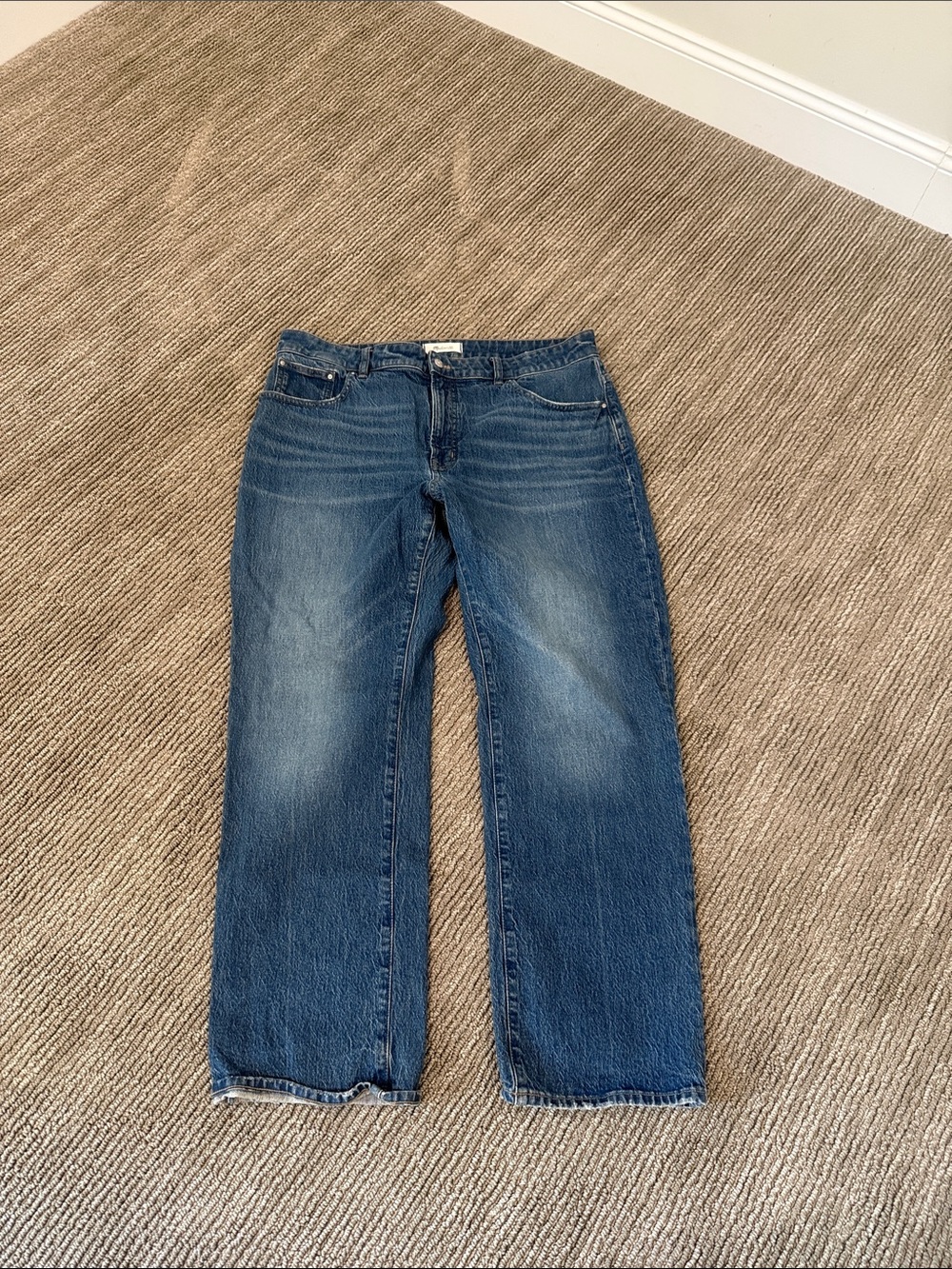 Madewell Women's Curvy size 33 Medium Blue Boyfriend Jeans